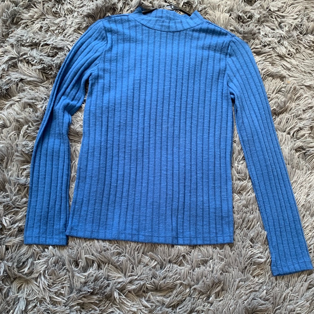Long sleeve top